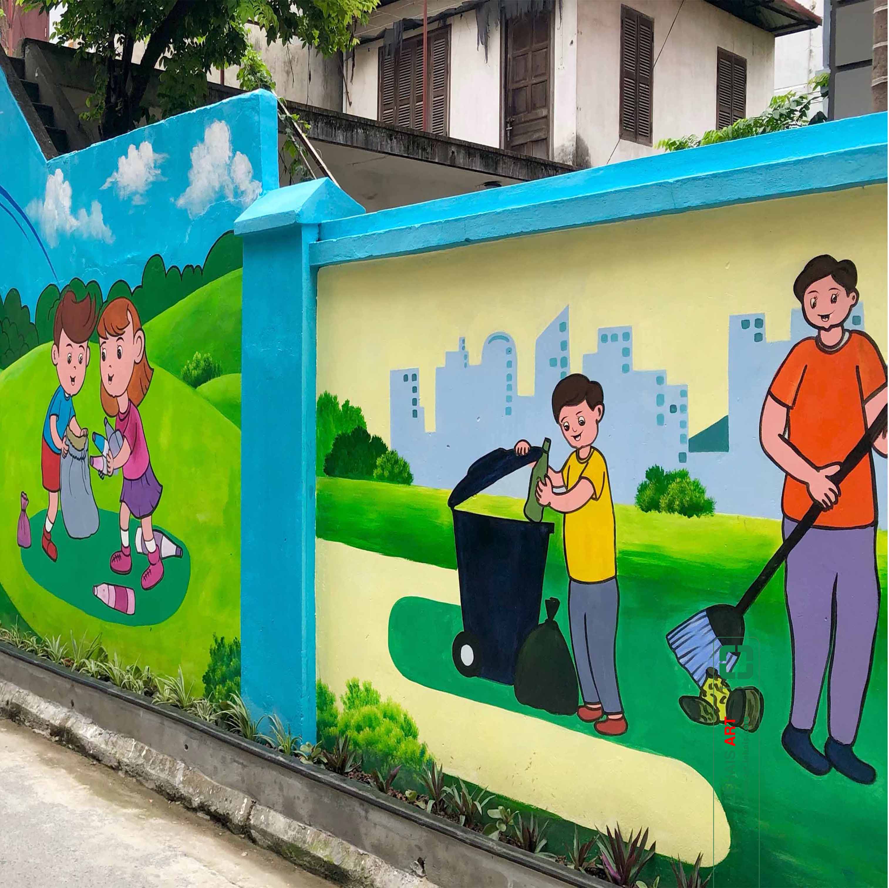 Vẽ tranh tường đường phố với nội dung tuyên truyền bảo vệ môi trường tại Ngô Gia Tự, Long Biên, Hà Nội - TT190LHAR